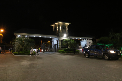 Los atacantes llegaron vestidos con uniforme militar.