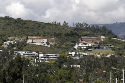 Ilaló. Desde la construcción de la Ruta Viva en 2012, la presión inmobiliaria ha sido un problema sin fin y aceleró la expansión urbana hacia en esta zona.