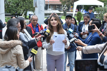 Giovanna Ubidia, candidata de ADN, asistió este 17 de febrero al CNE.