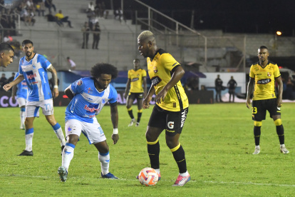 Barcelona SC pelea por clasificar a la fase de grupos de la Copa Libertadores 2025.