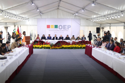 Vista general del Tercer Encuentro Multipartidario e Interinstitucional por la Democracia para garantizar los comicios general del próximo 17 de agosto en Bolivia.
