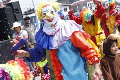 Desfiles y recorridos son parte de la agenda por Carnaval.