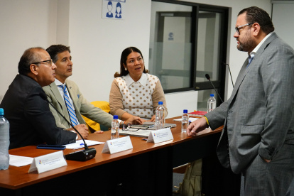 La comisión calificadora recibió una carta de Cordero, en donde la candidata se excusaba de rendir la prueba oral.