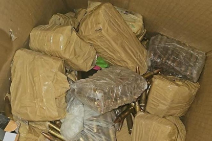 Hallan droga y armamento en inmueble de Urdesa