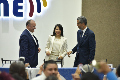 La candidata y presidenta de la Revolución Ciudadana, Luisa González.