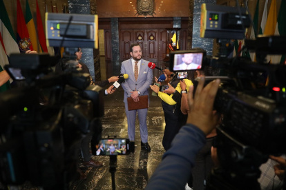 Alejandro Muñoz, secretario de la Asamblea Nacional, se pronunció sobre el tema de cooperación militar extranjera.