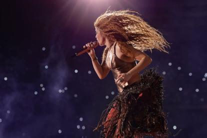 Shakira inició su gira el 11 de febrero en Río de Janeiro, Brasil.