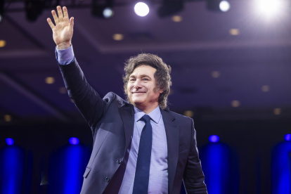 El presidente de Argentina, Javier Milei, llega para hablar el último día de la Conferencia de Acción Política Conservadora (CPAC) anual en National Harbor, Maryland.