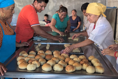 ONG. La fundación Acción Solidaria trabaja capacitando a personas vulnerables en distintas ciudades del país.