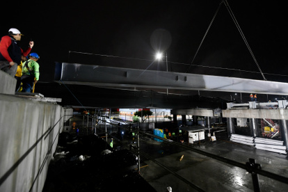 La segunda fase de esta obra tiene previsto habilitarse al tránsito en mayo
próximo, luego de que la primera parte concluyó en octubre pasado.