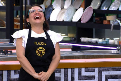 Claudia Campozano es la primera eliminada del top 10
