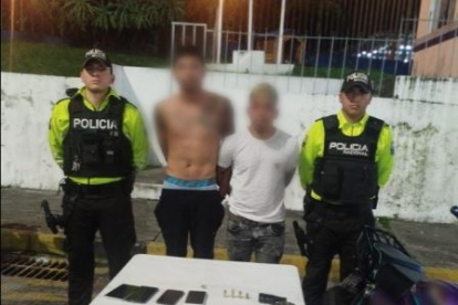 La policía capturó a dos ciudadanos por el delito de robo en el sector de La Jipijapa