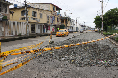 Arreglos. En esta zona del sur de Guayaquil se iniciaron trabajos municipales, pero no han sido terminadas.