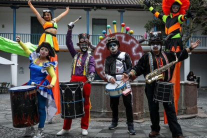 Uno de los eventos es el Carnavalazo de la Mariscal, desde la Plaza El Quinde hasta la Plaza de los Presidentes