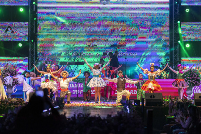 Presentaciones. Este evento ofrecerá varios eventos, tanto comerciales como artísticos para el disfrute de todos los ciudadanos.