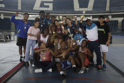 Parte de la delegación provincial de Guayas que se quedó con el título nacional sub-23.