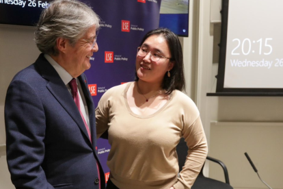 Guillermo Lasso participó como conferencista en  London School of Economics.