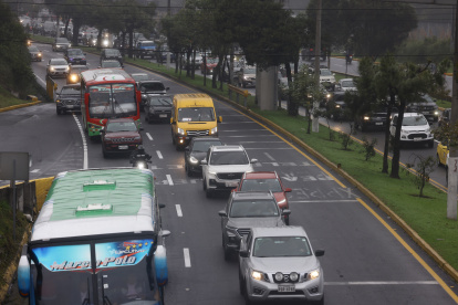 La medida vial se aplica en la capital de lunes a viernes en dos horarios para reducir el tráfico vehicular.