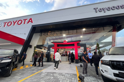 El nuevo concesionario Toyota en Samborondón, el más grande de la región, resalta por su diseño ecológico y enfoque en la sostenibilidad.