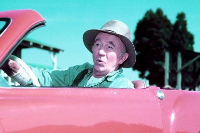 Fue el primero en recibir el Óscar como actor de reparto y el más premiado de la historia en esa categoría.