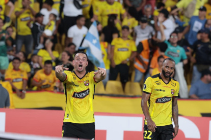 La celebración de Octavio Rivero en el empate de Barcelona SC.