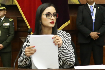 La presidenta de la Asamblea, Viviana Veloz, dijo en el comunicado que presentará la denuncia por la falsificación de un supuesto convenio.