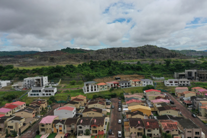 Los habitantes piden obras que involucren la exploración del cerro.