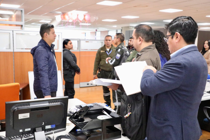 Operativo Guardian 5 ejecutado por la Policía Nacional del Ecuador con el apoyo de la Fiscalía, dirigido a la investigación de un ciberataque al SERCOP.