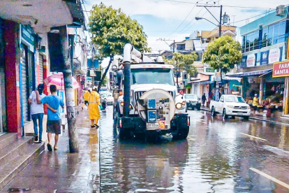 A lo largo de esta semana se han reportado lluvias de alta intensidad en Guayaquil, que han inundado la ciudad por horas.