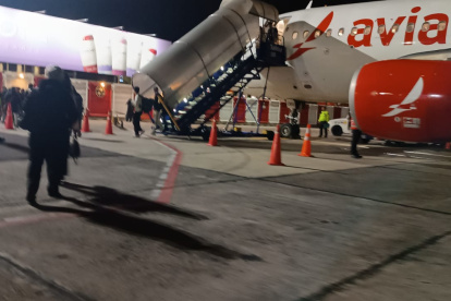 Dos vuelos de Avianca no pudieron aterrizar en el aeropuerto de Cuenca.