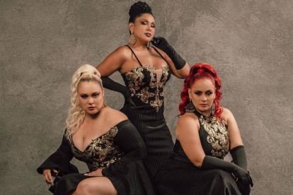 Lila Flores, Mayensi Rivera y Katty Elisa.