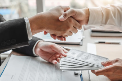 El buró de crédito es revisado a la hora de dar un préstamo, desde las entidades bancarias.