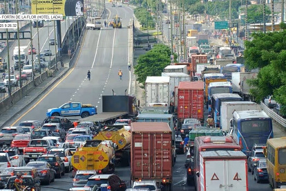La vía se mantuvo cerrada en las primeras horas de la mañana