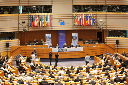 La Comisión Europea es la única que toma la decisión sobre liberación del visado Schengen.