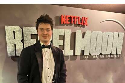 Alexander Westwood participó en algunos capítulos de la serie Sex Education.