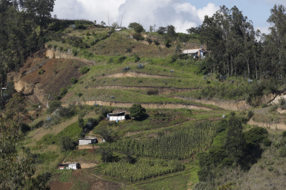 Volcán. El 45 % del suelo del Ilaló es propiedad de las comunas y el 55 % es de propiedad privada. Se identificaron construcciones sin autorización.
