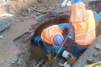 Más de mil habitantes de Cumbayá se beneficiarán con el reemplazo de tuberías