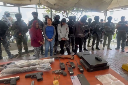 Personas detenidas y objetos decomisados.