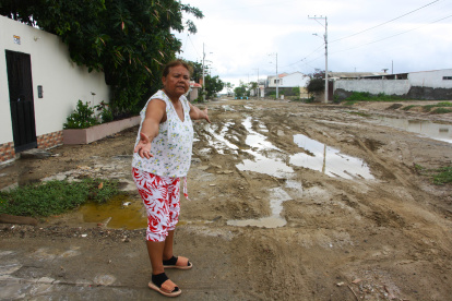 Escenario. Los residentes están cansados de convivir con el lodo que vuelve intransitable las vías. Hacen un nuevo llamado al Municipio para que ejecute una intervención integral en el área.