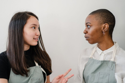 Amistades. Las relaciones saludables se basan en la buena comunicación y la reciprocidad.