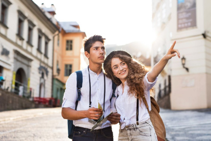 Oportunidades. Hablar inglés fluidamente puede abrirte oportunidades laborales en distintos países.