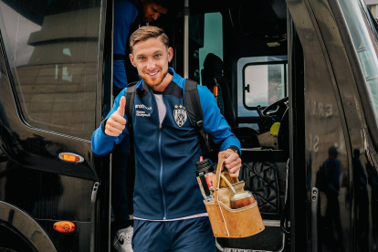 Mateo Carabajal será titular en el duelo ante Barcelona.