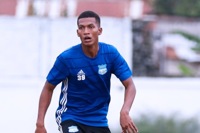 Jeremy Valverde destaca como volante de marca.