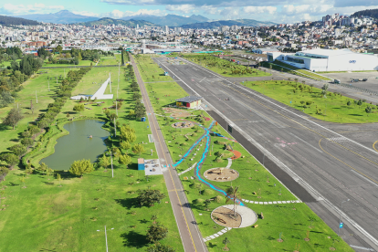 El proyecto del Municipio de Quito es desocupar el espacio del centro de retención vehicular Bicentenario y construir canchas en esa zona.