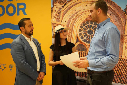 se firmó la Carta de Compromiso con la Adventure Travel Trade Association (ATTA), para que la ciudad de Cuenca se convierta en la sede del evento AdventureNEXT 2025.