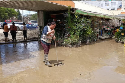 Varios negocios se han visto afectados por el temporal invernal en Loja.