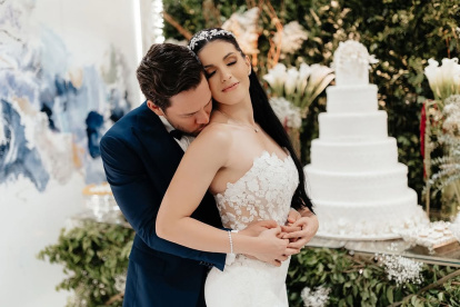 Mirely Barzola durante su boda con Kléber Ollague.
