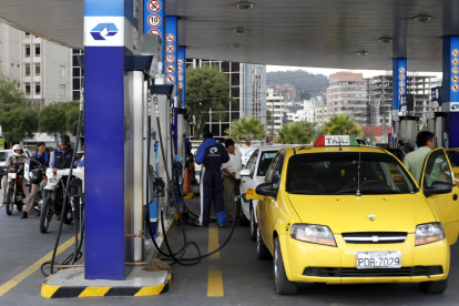 Desde este 12 de marzo comienzan a regir nuevos precios de la gasolina en Ecuador.