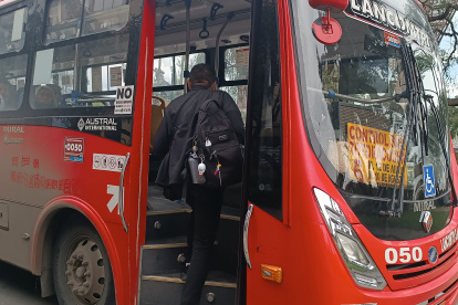 La nueva tarifa del bus urbano en Cuenca será subsidiada para una parte dela población.