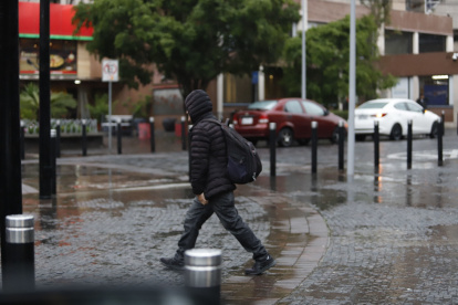 Las lluvias y el viento generan una sensación térmica de frío en Quito.